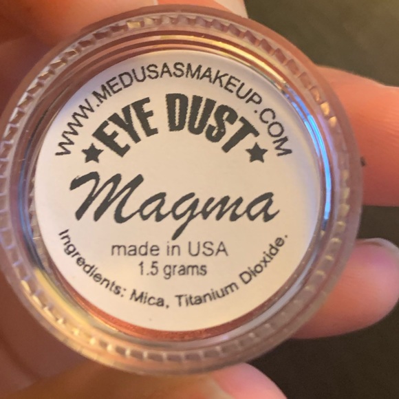 2/$15 Medusa’s Makeup Eye Dust - Picture 4 of 4